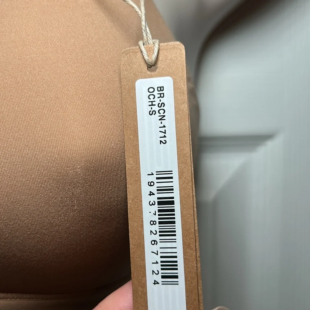 NWT SKIMS Fits Everybody Racerback Scoop Bralette in size small Ochre/Tan - Picture 5 of 8